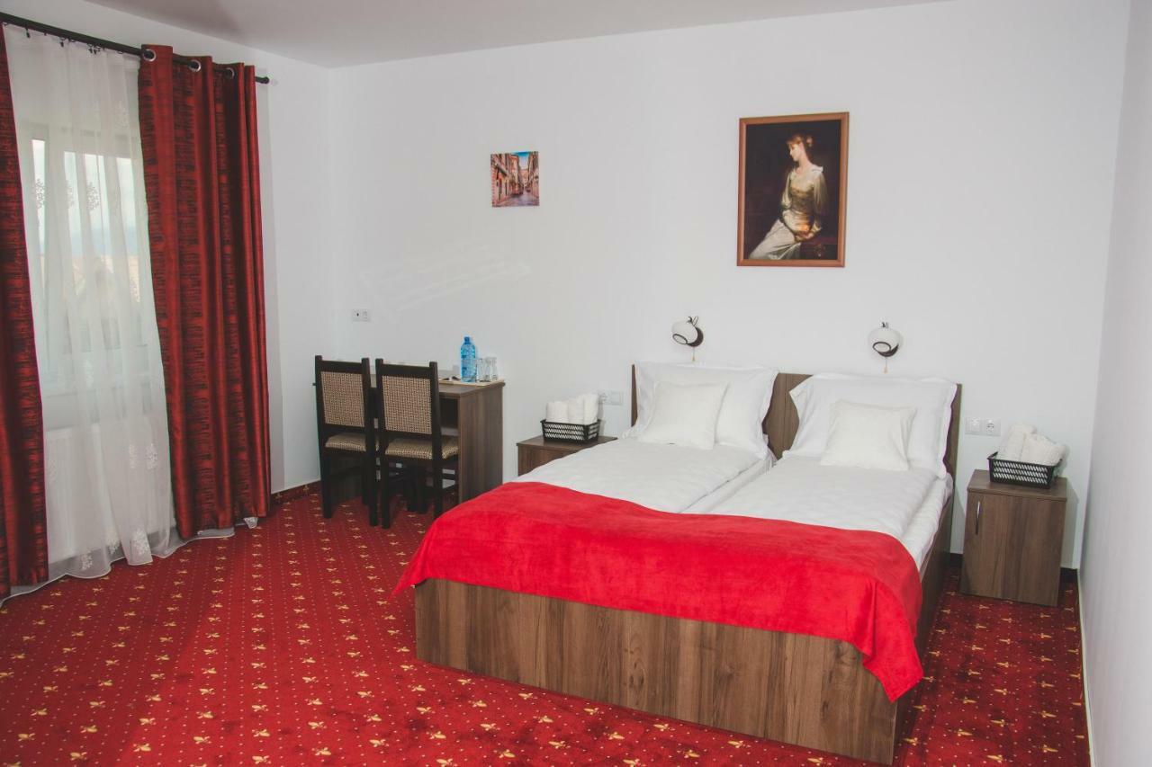 Pensiunea Iliada Sibiu Esterno foto